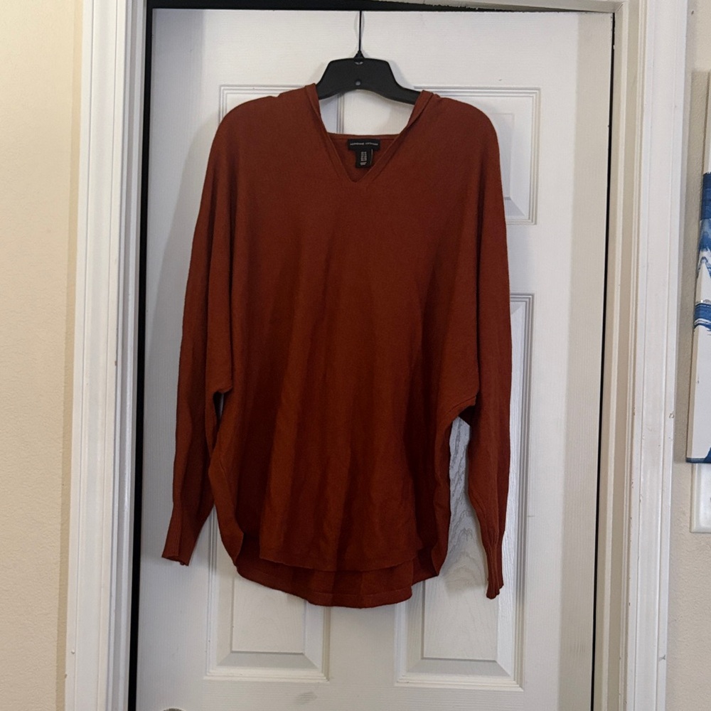 Adrienne Vittadini V-Neck Sweater/Hoodie in Rust
